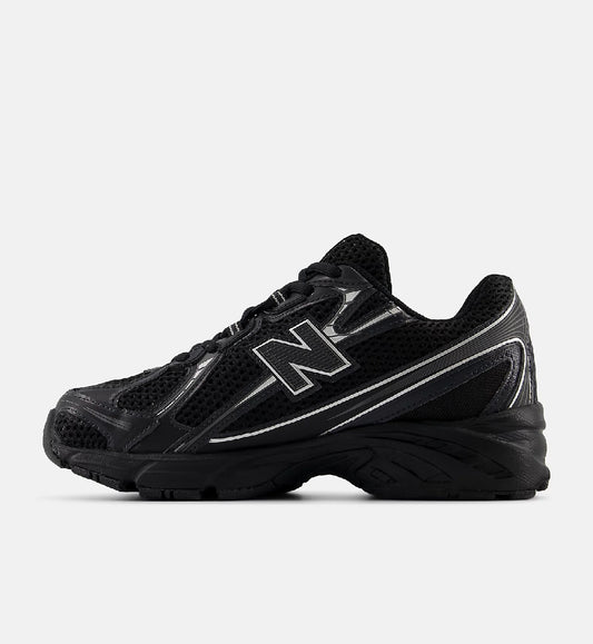 New Balance 740