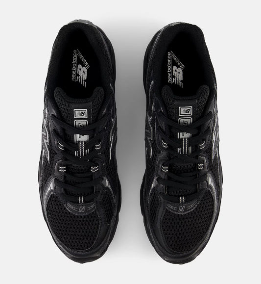 New Balance 740